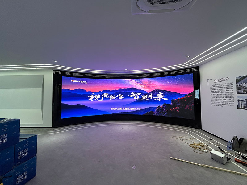 山東旭隆特新材料有限公司應(yīng)用柯華達(dá)P1.86室內(nèi)全彩LED顯示屏 山東旭隆特新材料有限公司應(yīng)用柯華達(dá)P1.86室內(nèi)全彩LED顯示屏